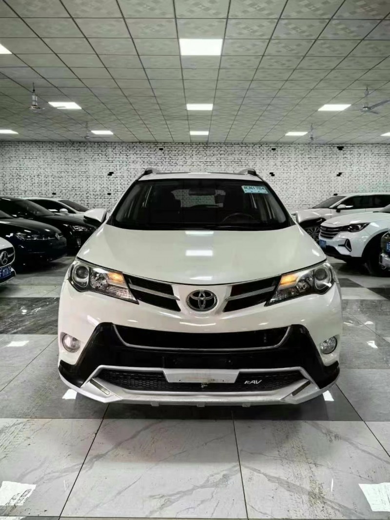 廊坊16年丰田RAV4荣放1