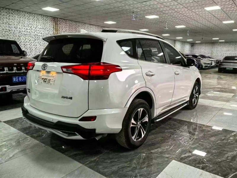 廊坊16年丰田RAV4荣放7