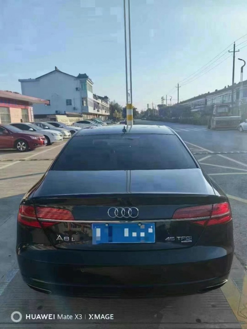 淮安18年奧迪A8L5