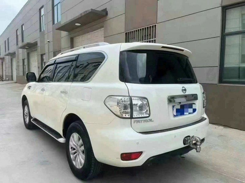 承德19年日產途樂9