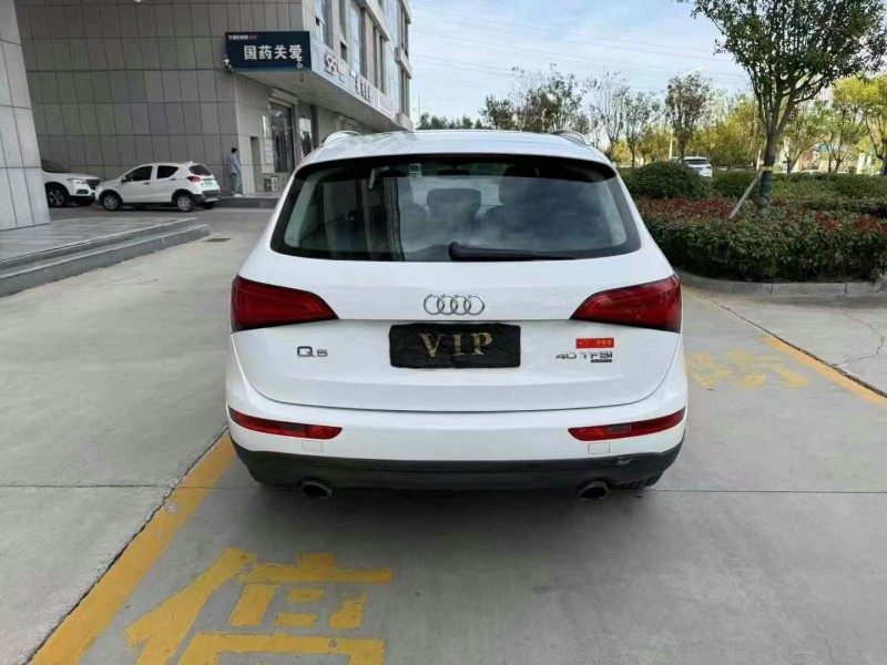 济宁14年奥迪Q56