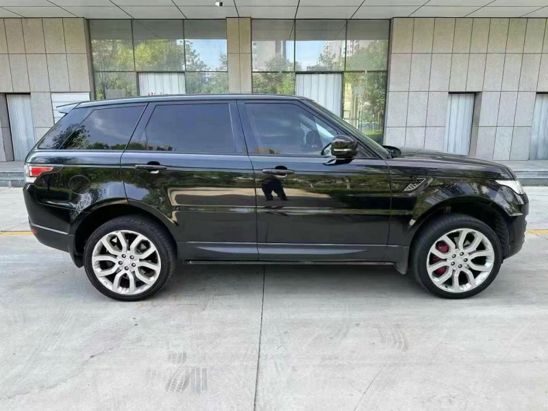 青岛14年路虎揽胜8