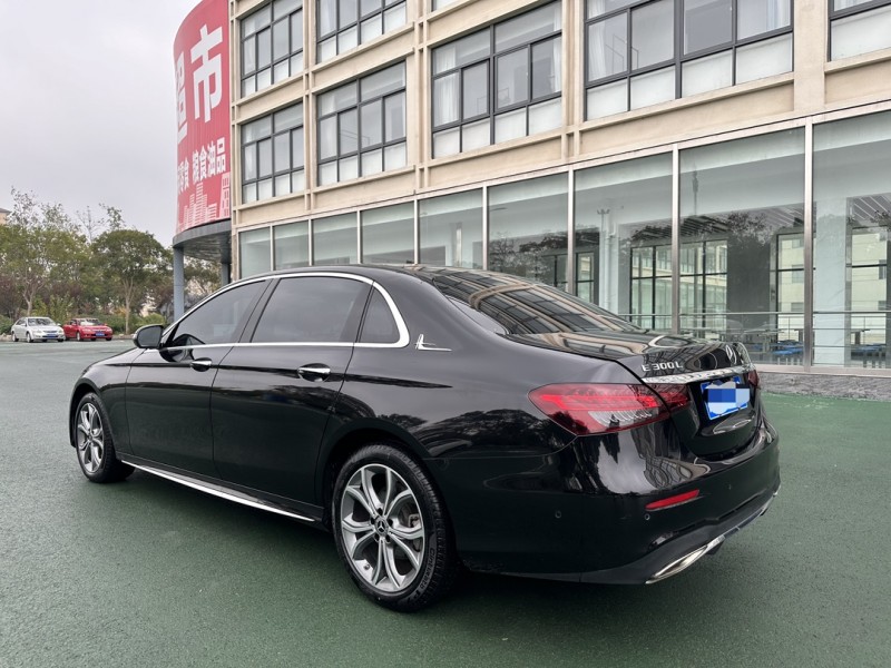 盐城21年奔驰E8