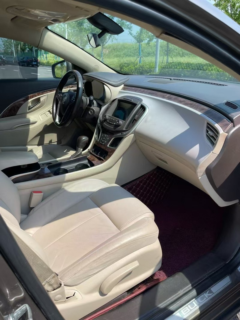 徐州16年别克君越5