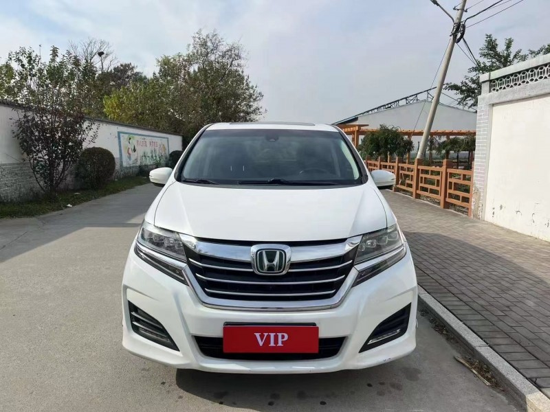 青岛17年本田艾力绅1