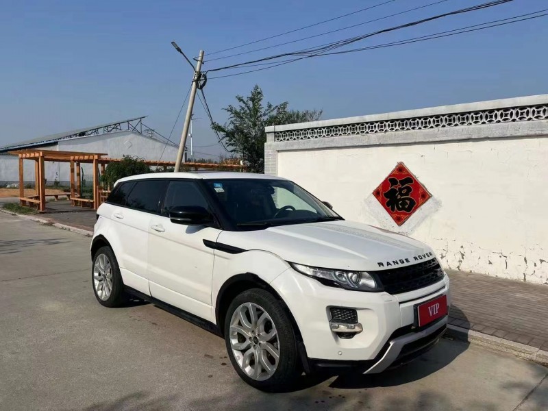 青岛13年路虎极光3