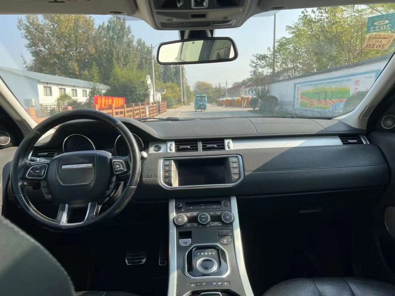 青岛13年路虎极光4