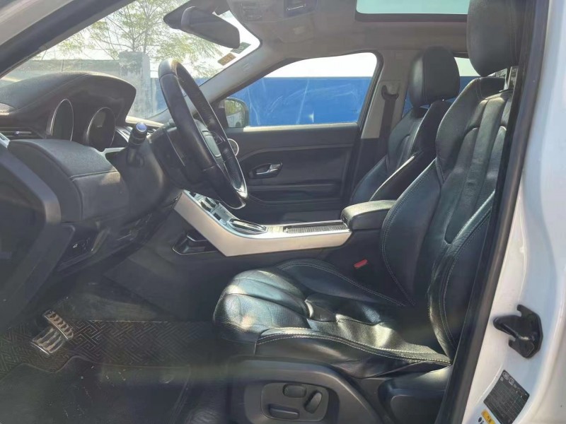 青岛13年路虎极光6