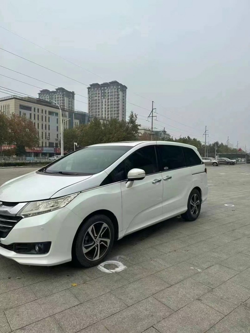 济宁17年本田奥德赛3