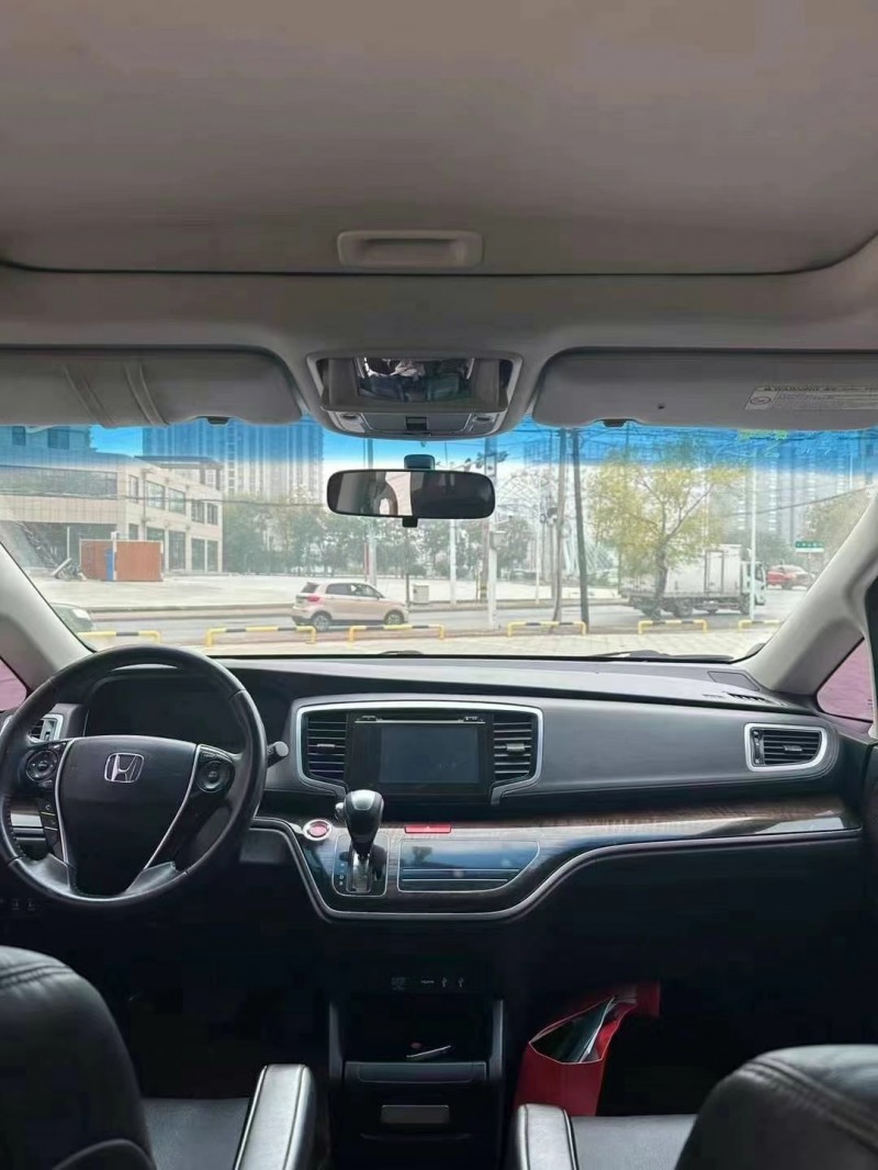 济宁17年本田奥德赛4