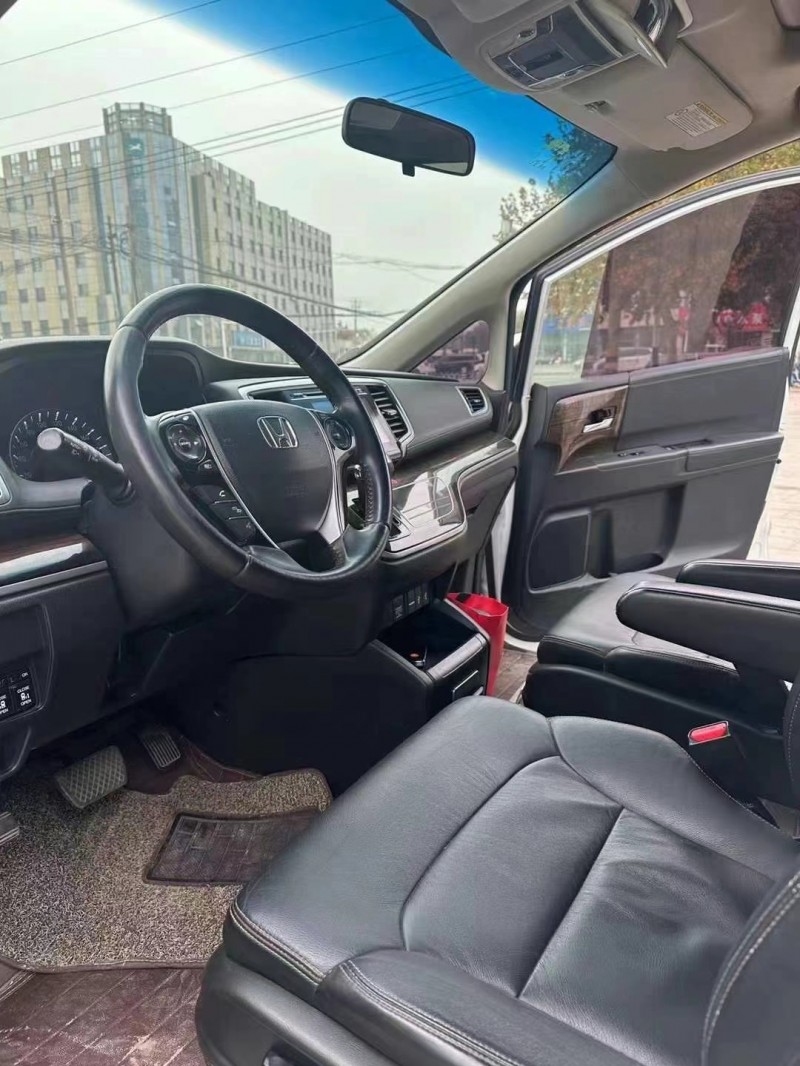 济宁17年本田奥德赛5