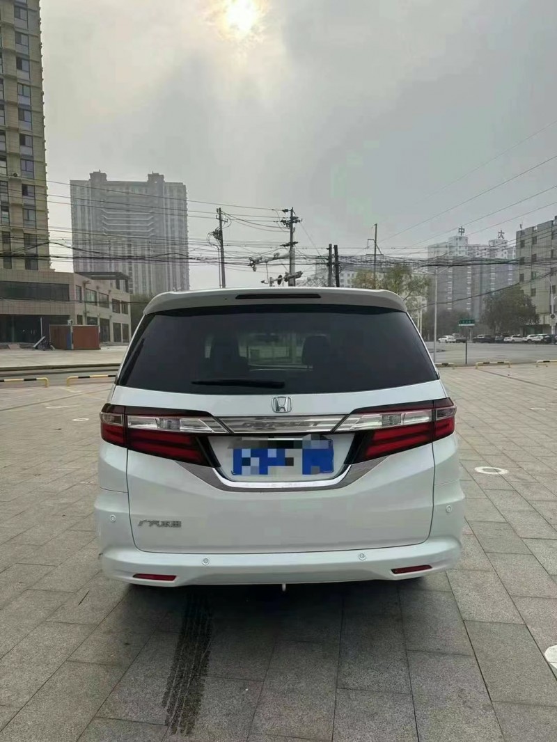 济宁17年本田奥德赛9