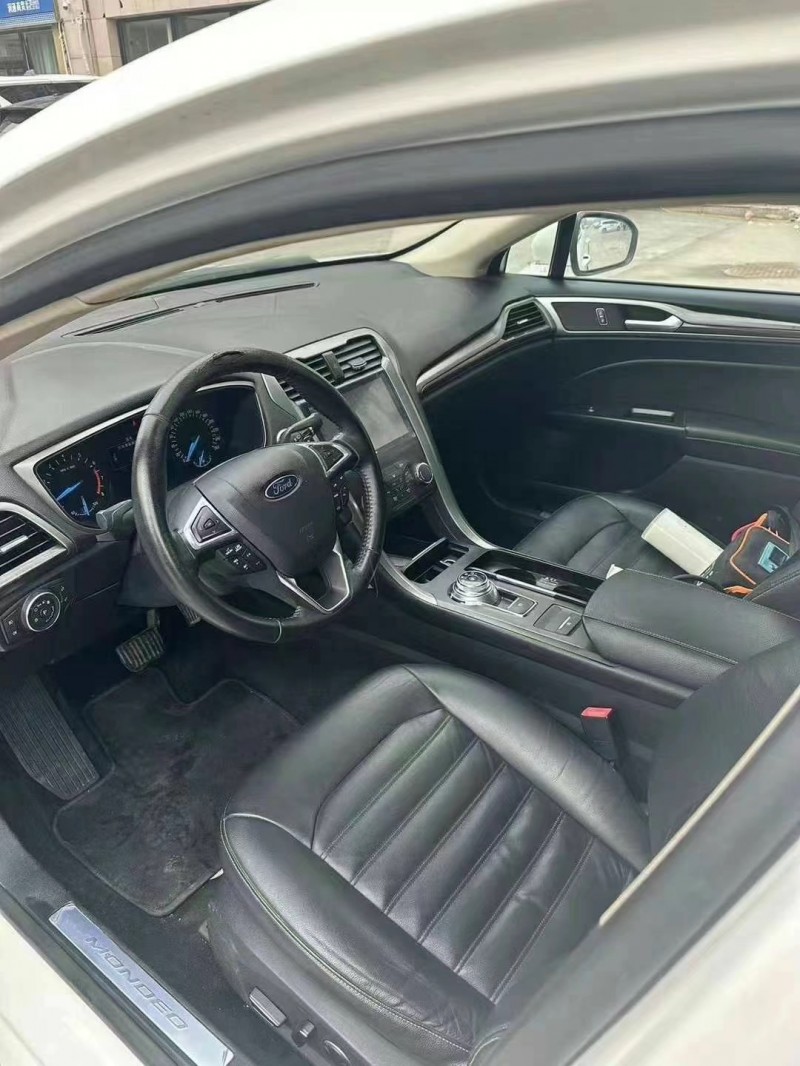 济宁17年福特蒙迪欧4