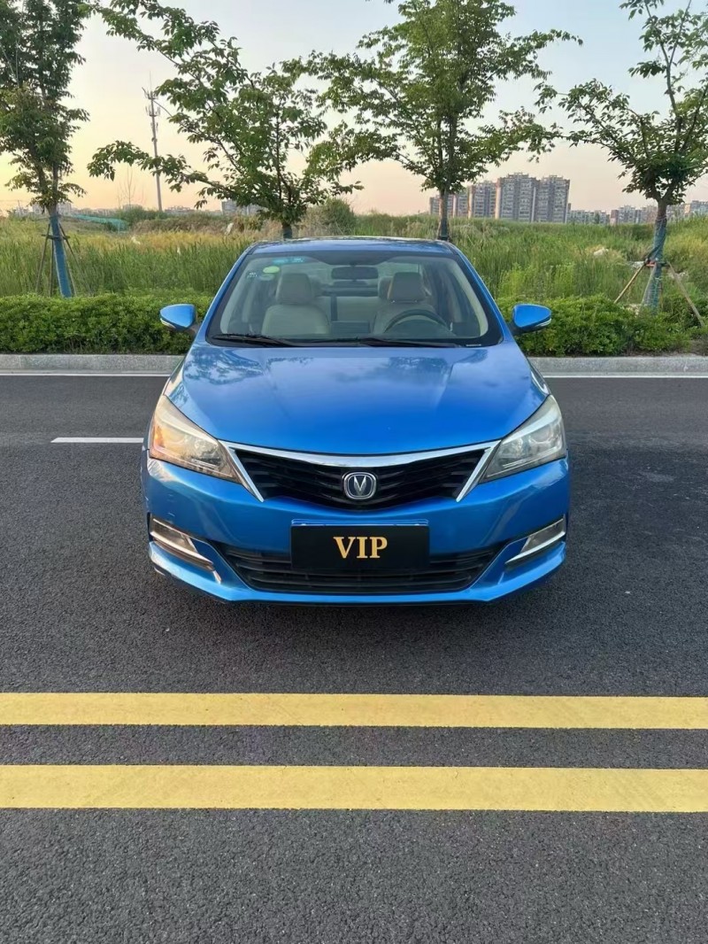 徐州15年长安汽车悦翔1