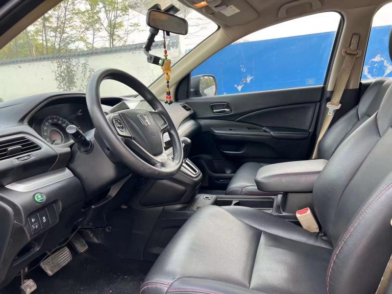 青岛16年本田CRV6