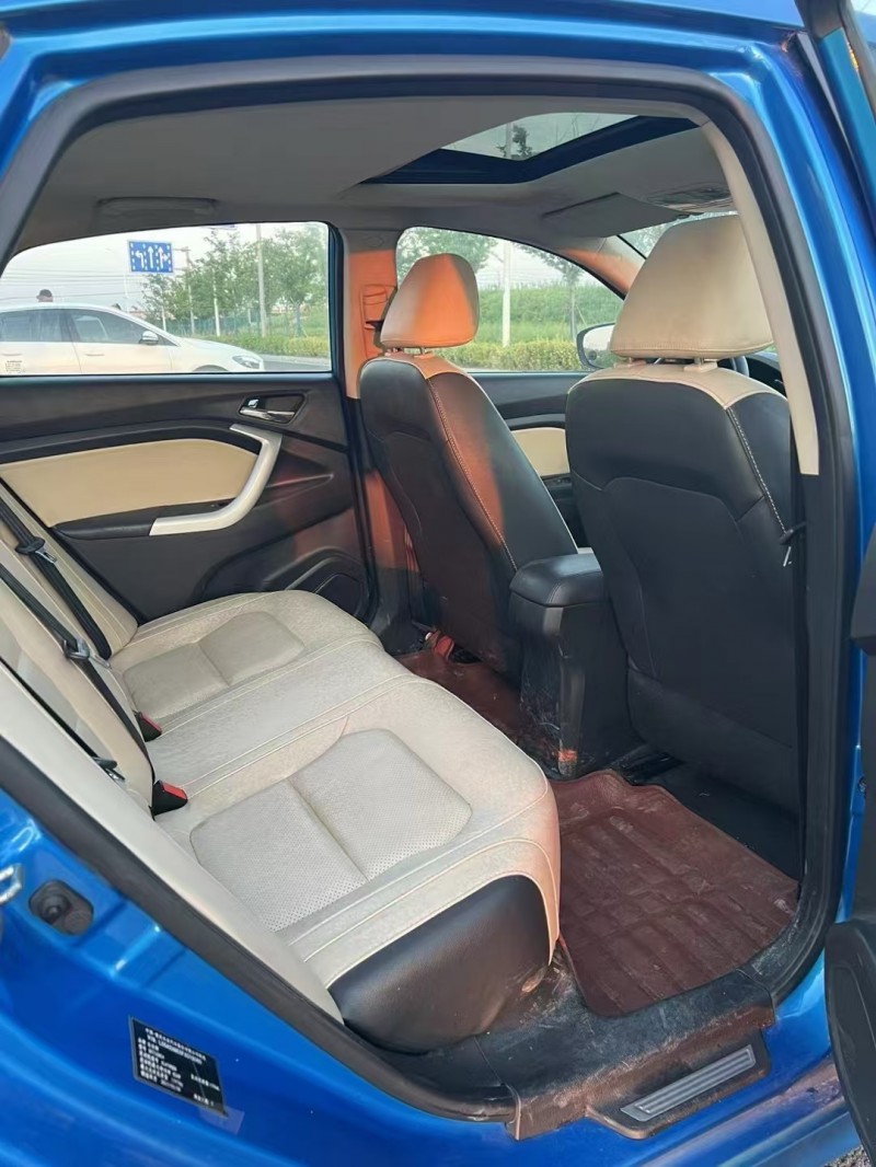 徐州15年长安汽车悦翔4