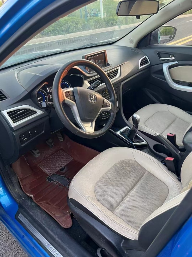 徐州15年长安汽车悦翔6