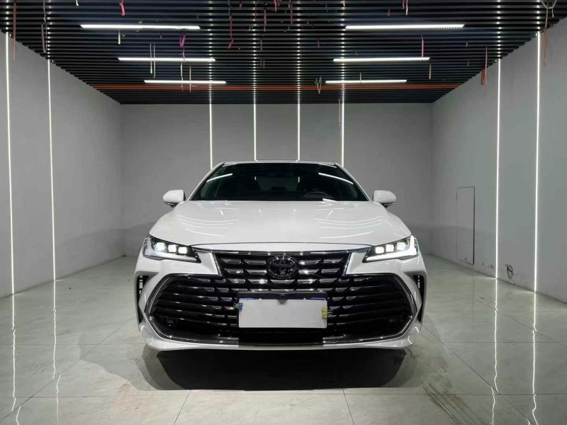 成都24年丰田亚洲龙1