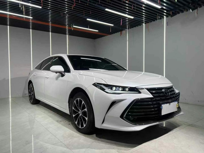 成都24年丰田亚洲龙2