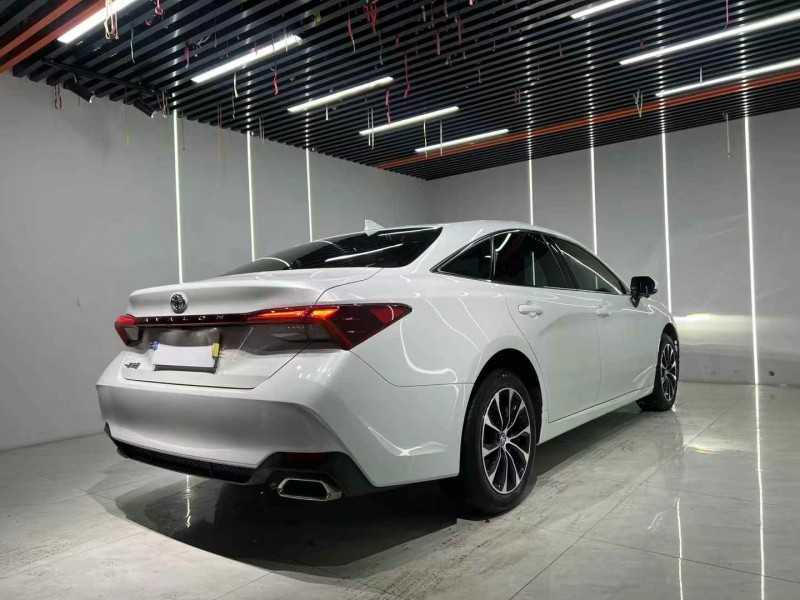 成都24年丰田亚洲龙7