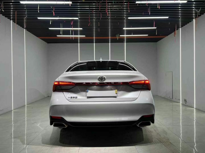 成都24年丰田亚洲龙9