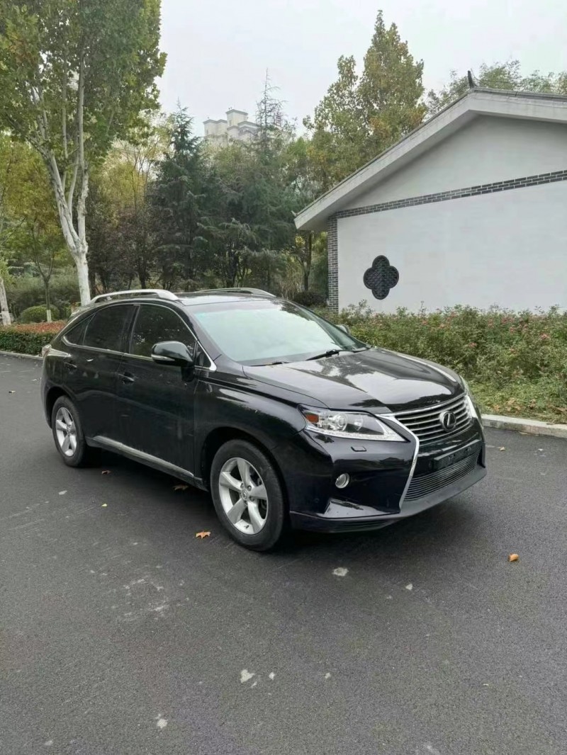 济宁13年雷克萨斯RX3