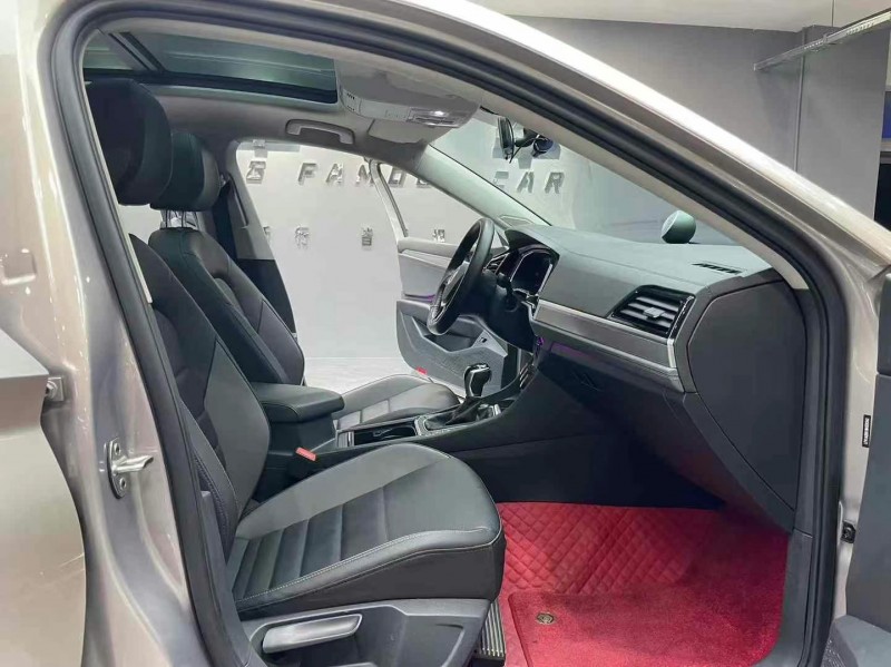 成都21年大众速腾4