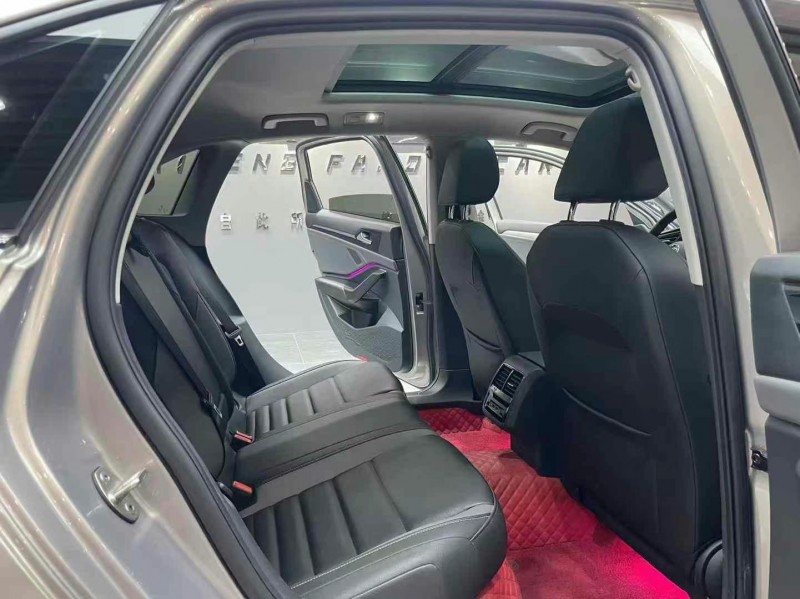 成都21年大众速腾7