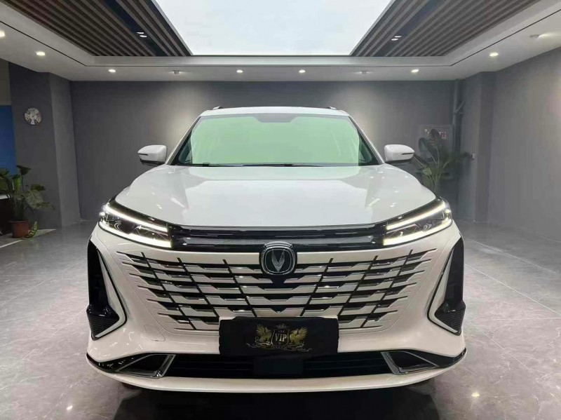 成都24年长安汽车CS751