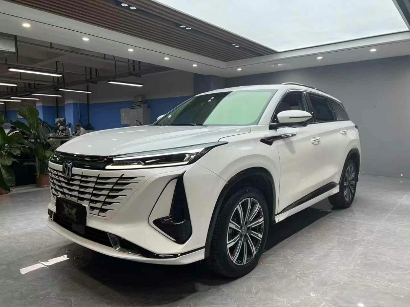 成都24年长安汽车CS752