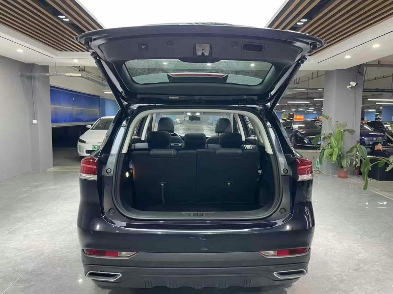 成都23年长安汽车欧尚7