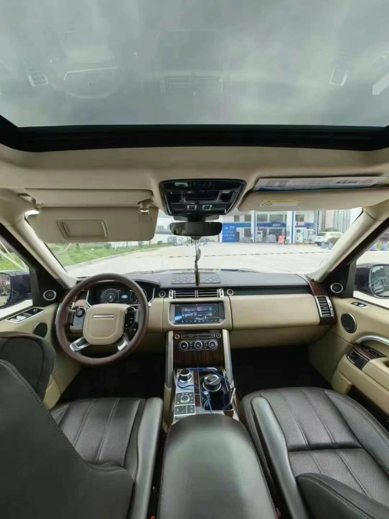 济宁17年路虎揽胜行政6