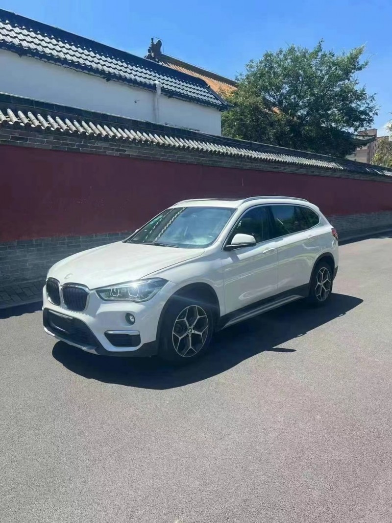 济宁18年宝马X12
