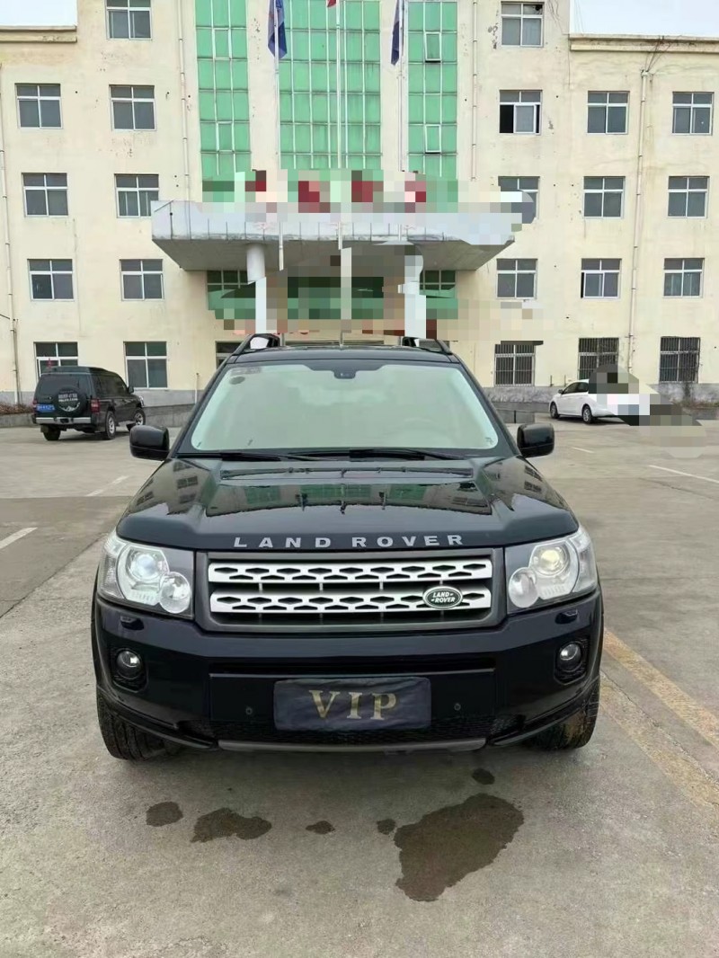 济宁12年路虎神行者1