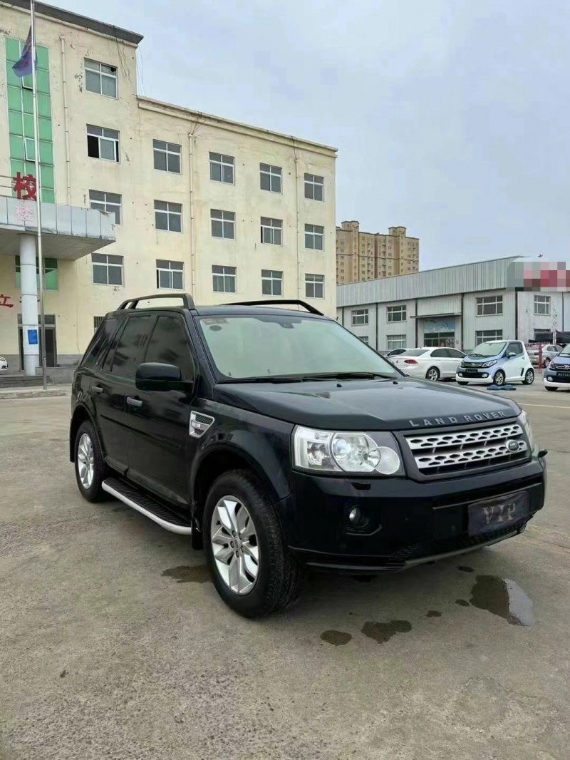 济宁12年路虎神行者2