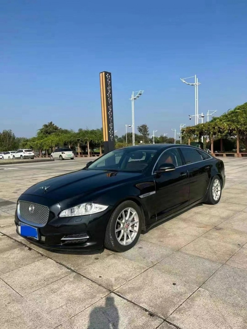 濟寧12年捷豹XJL2