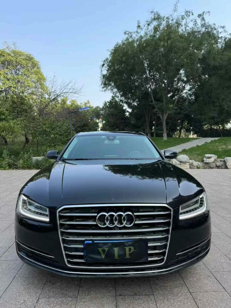 邢台17年奥迪A8L1