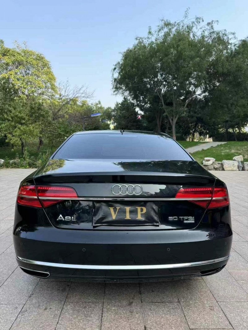 邢台17年奥迪A8L9