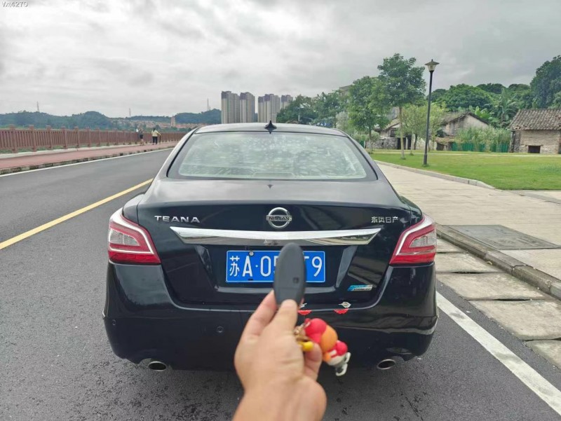 东莞15年日产天籁9