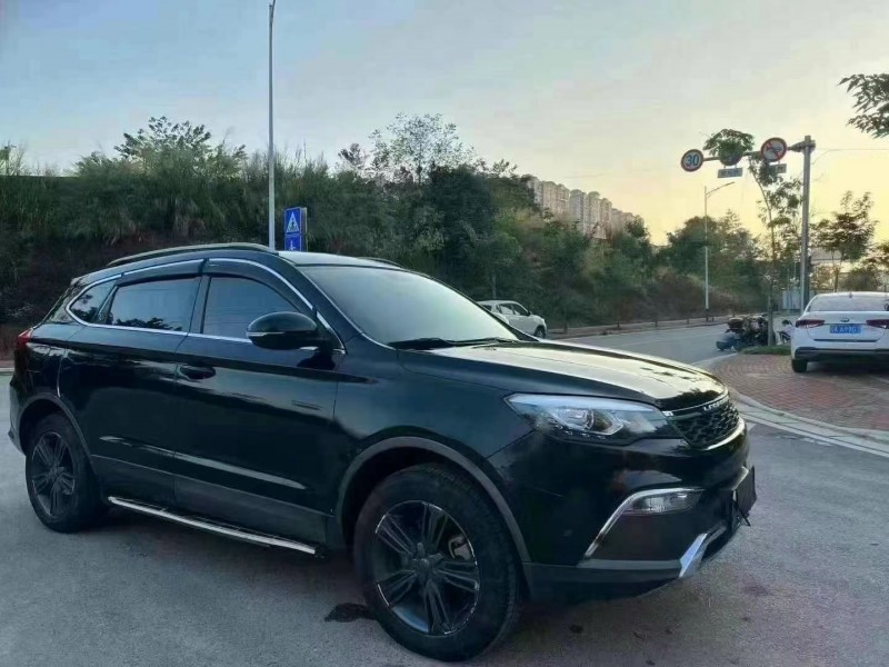 桂林19年獵豹汽車CS103