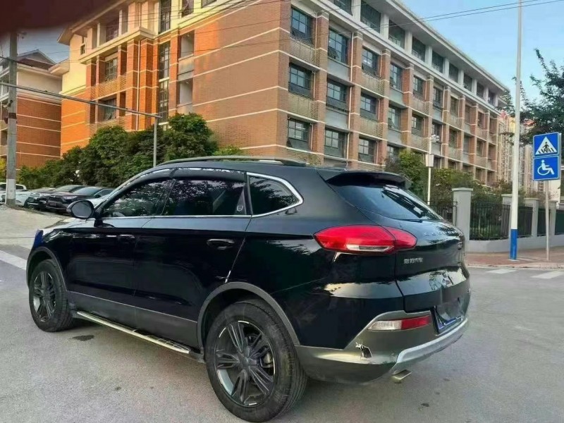 桂林19年獵豹汽車CS105