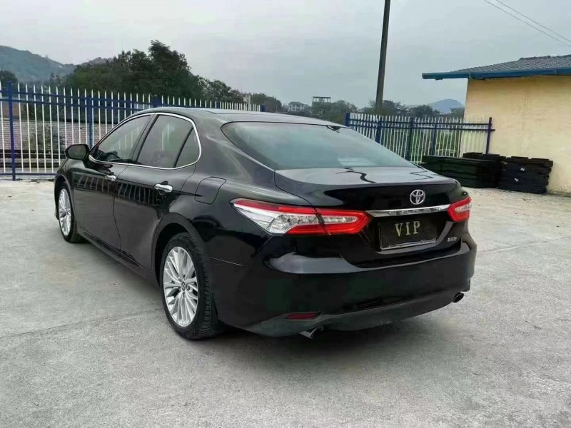 邵阳18年丰田凯美瑞9