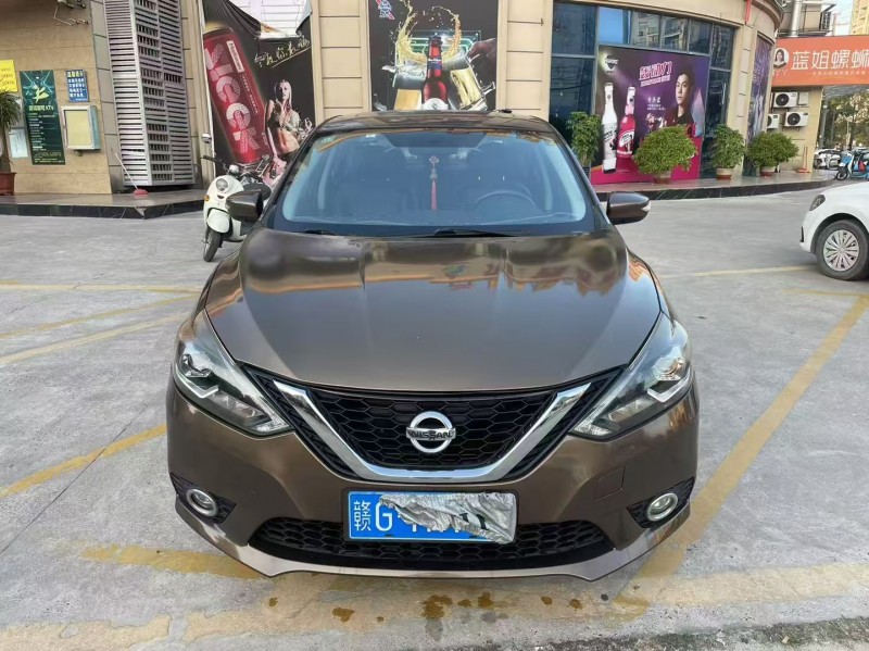 防城港18年日產軒逸1
