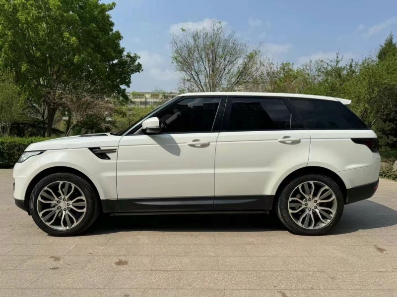 邢台15年路虎揽胜运动8