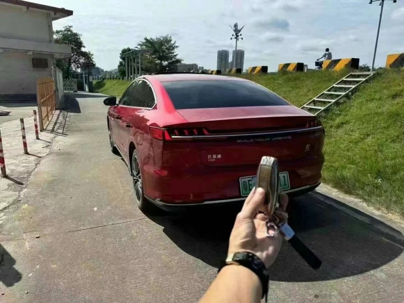 广州20年比亚迪汉6