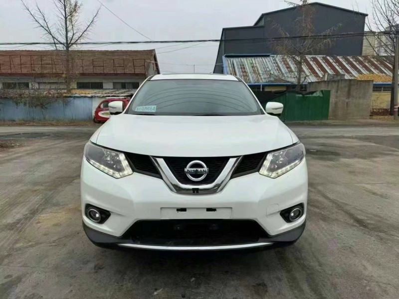 聊城16年日產奇駿1