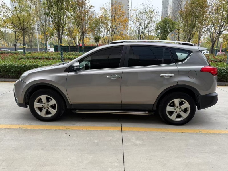 济宁14年丰田RAV4荣放7