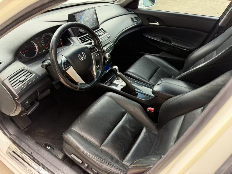 济宁13年本田雅阁4