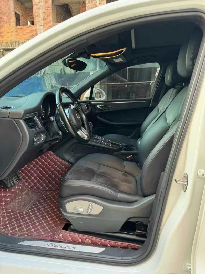 南宁14年保时捷Macan6