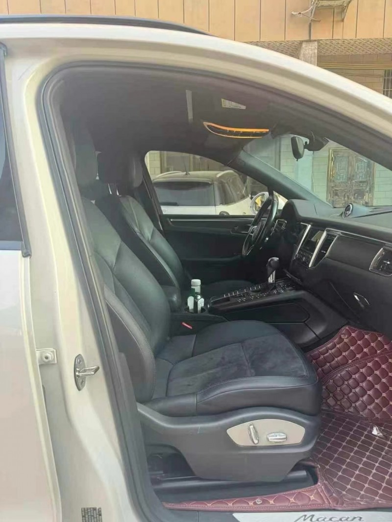 南宁14年保时捷Macan7